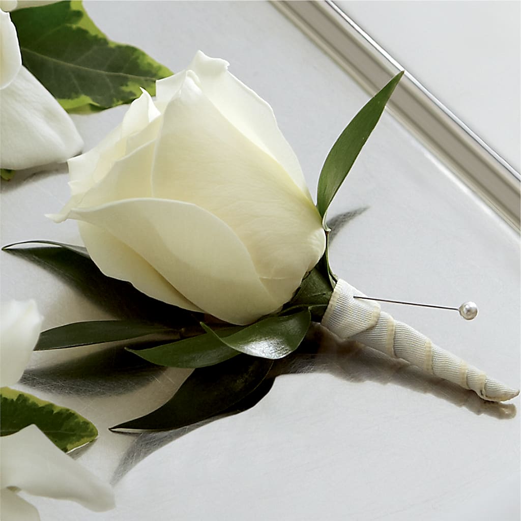 White Rose Boutonniere – Alex Floral, Stockton CA